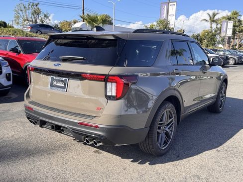 New 2026 Ford Explorer ST image 12