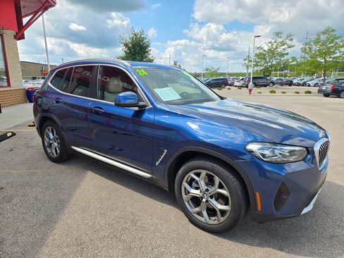 Used 2024 BMW X3 xDrive30i w/ Premium Package AWD/4WD image 3