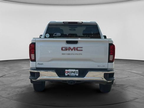 Used 2023 GMC Sierra 1500 SLE AWD/4WD image 6