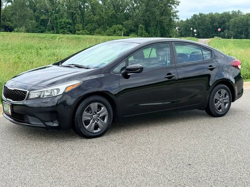 Used 2017 Kia Forte LX w/ LX Popular Package FWD image 8