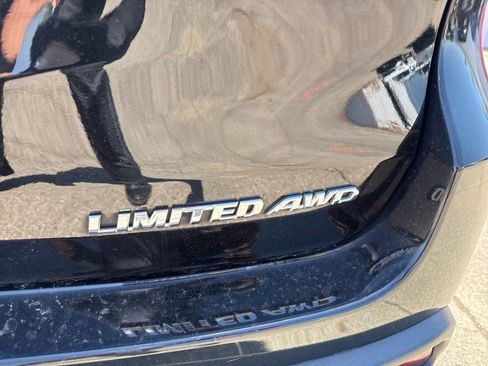 Used 2015 Toyota Highlander Limited AWD/4WD image 11