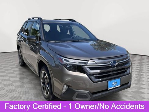 Certified 2025 Subaru Forester Limited w/ Popular Package AWD/4WD image 1