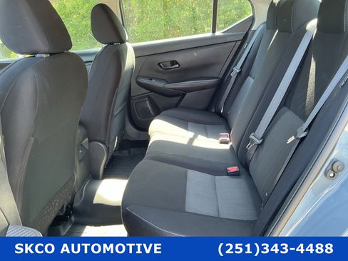 Used 2024 Nissan Sentra SV FWD image 14