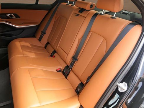 Used 2025 BMW 330i Sedan w/ Premium Package image 24