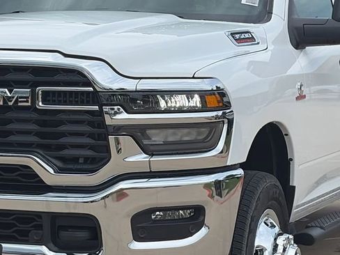 New 2026 RAM 3500 Tradesman AWD/4WD image 4