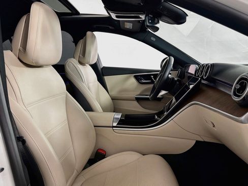 Used 2024 Mercedes-Benz C 300 Sedan image 7
