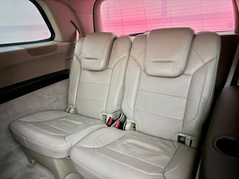 Used 2014 Mercedes-Benz GL 550 4MATIC image 25