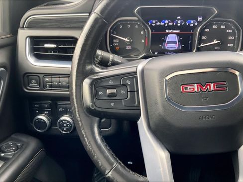Used 2021 GMC Yukon XL SLT AWD/4WD image 22
