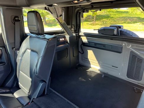 Used 2025 Ford Bronco Outer Banks AWD/4WD image 28