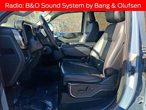 Used 2023 Ford F350 Lariat w/ Tow Technology Package image 12