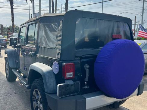 Used 2009 Jeep Wrangler Unlimited X RWD image 6