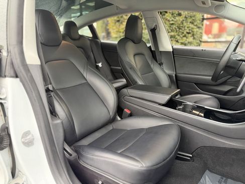 Used 2020 Tesla Model 3 Standard Range Plus image 34