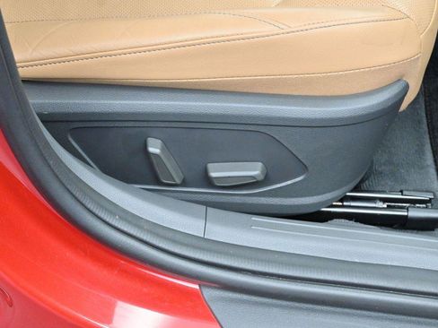 Used 2021 Hyundai Sonata Limited w/ Preferred Accessory Package FWD image 34