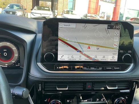 Used 2023 Nissan Rogue Platinum image 17