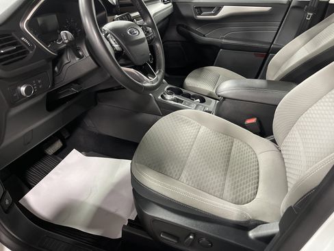 Used 2022 Ford Escape SE w/ Convenience Package image 9