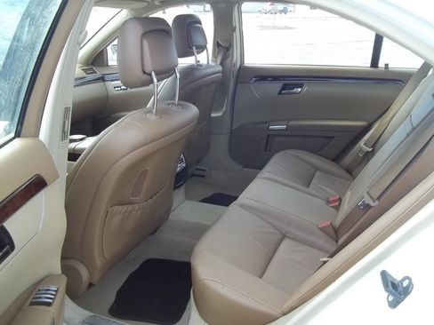 Used 2008 Mercedes-Benz S 550 4MATIC image 6