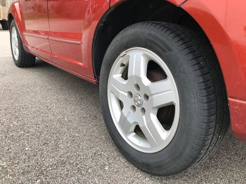 Used 2009 Dodge Caliber SXT FWD image 8