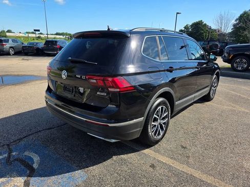 Used 2020 Volkswagen Tiguan SE w/ 3rd Row Seat Package AWD/4WD image 4