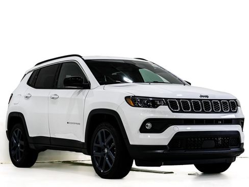New 2026 Jeep Compass Latitude AWD/4WD image 1