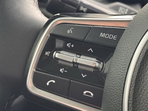 Used 2023 Kia Sorento S w/ Panoramic Sunroof Package FWD image 23