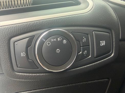 Used 2020 Ford Edge SEL w/ Cold Weather Package AWD/4WD image 20
