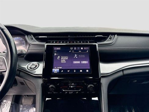 Used 2021 Jeep Grand Cherokee L Altitude image 13