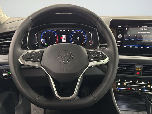 New 2026 Volkswagen Jetta SEL image 32