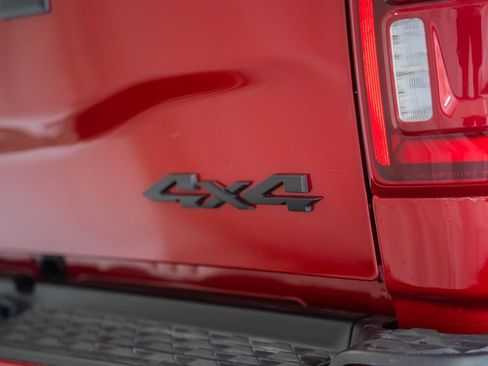 New 2026 RAM 2500 Laramie AWD/4WD image 8