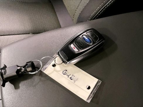 Used 2024 Subaru Crosstrek 2.0i Premium AWD/4WD image 15
