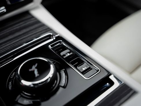 Used 2022 Rolls-Royce Ghost AWD/4WD image 54