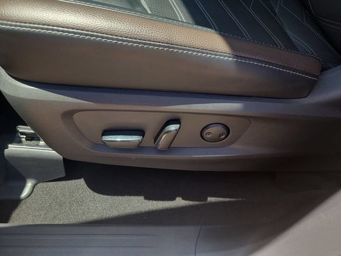 Certified 2024 Nissan Pathfinder Platinum w/ Cargo Package FWD image 21