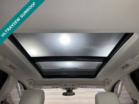 Used 2022 Cadillac XT6 Premium Luxury image 5