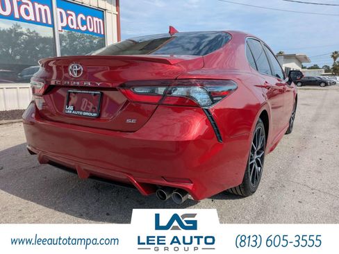 Used 2023 Toyota Camry SE FWD image 3