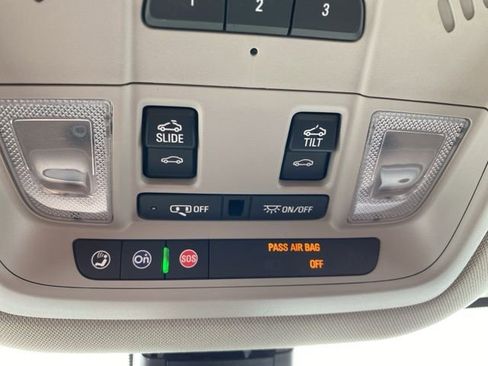 Used 2018 Buick Enclave Avenir w/ Avenir Technology Package image 33