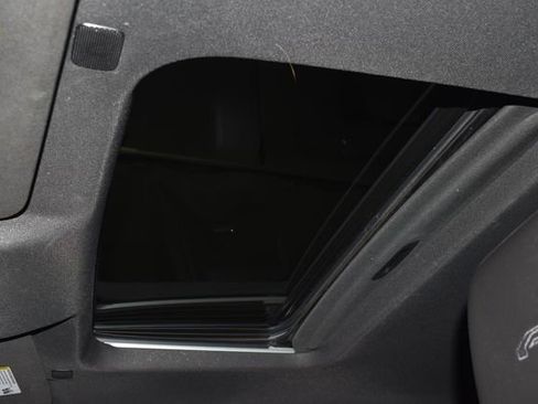 Used 2022 GMC Sierra 1500 AT4 w/ AT4 Premium Package image 15