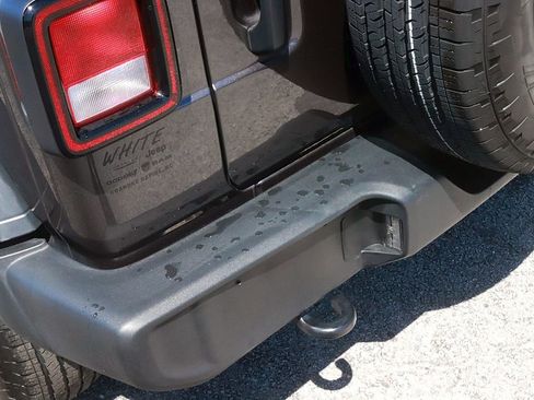 Used 2025 Jeep Wrangler Unlimited Sport AWD/4WD image 8