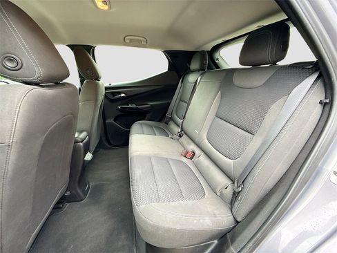 Used 2023 Chevrolet Bolt EUV LT image 25