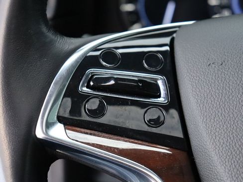 Used 2020 Cadillac Escalade Luxury image 17