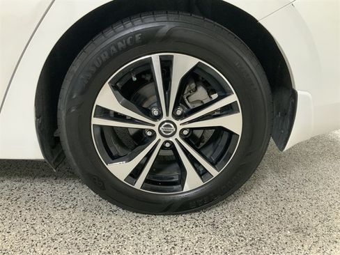 Used 2021 Nissan Sentra SV FWD image 9