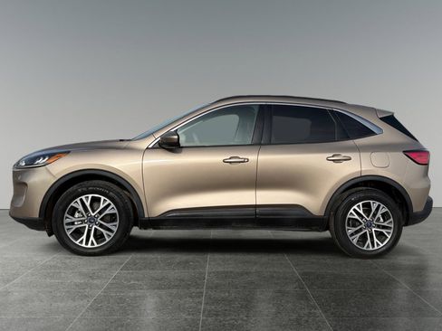 Certified 2021 Ford Escape SEL image 2