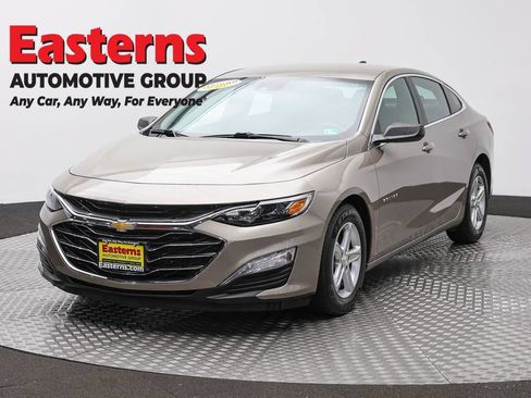 Used 2024 Chevrolet Malibu LS FWD image 1