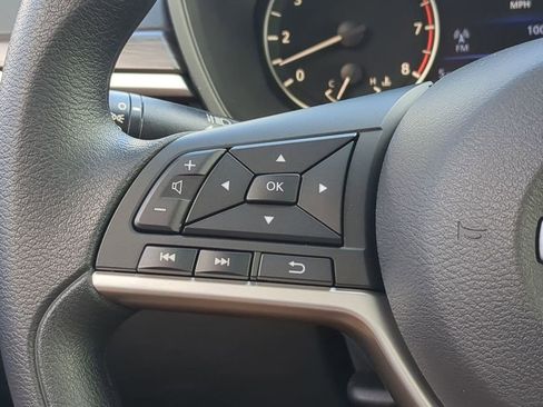 Certified 2025 Nissan Altima 2.5 SV image 23