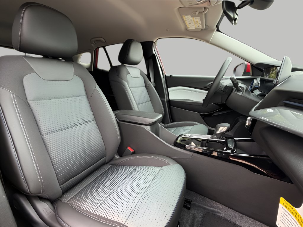 New 2026 Chevrolet Trax LT w/ LT Convenience Package FWD image 11