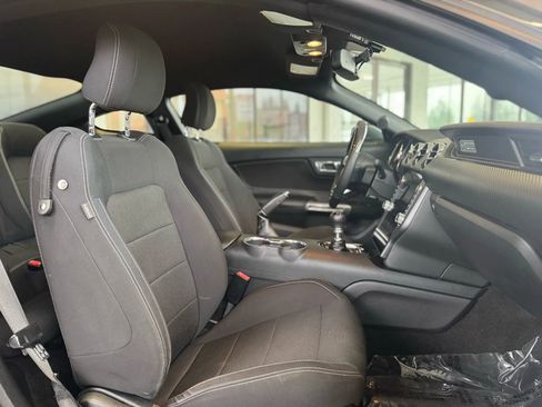 Used 2015 Ford Mustang Coupe image 6