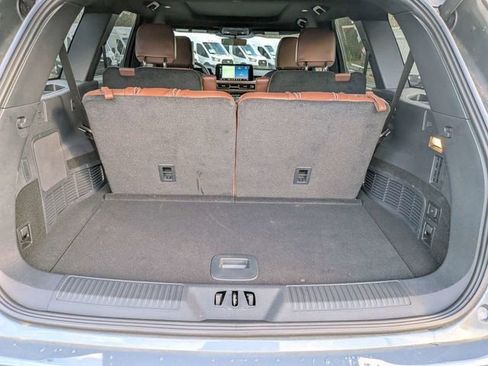 Used 2025 Lincoln Aviator Reserve w/ Illumination Package image 11