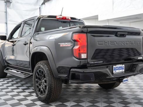 Used 2025 Chevrolet Colorado Trail Boss AWD/4WD image 7