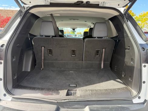 Used 2019 Chevrolet Traverse LT w/ LT Premium Package image 17