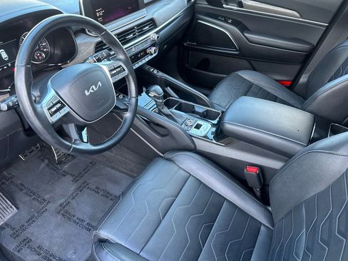 Used 2022 Kia Telluride SX w/ SX Prestige Package image 10