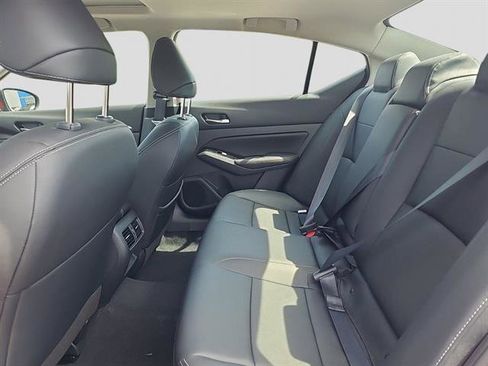 New 2025 Nissan Altima 2.5 SL image 18