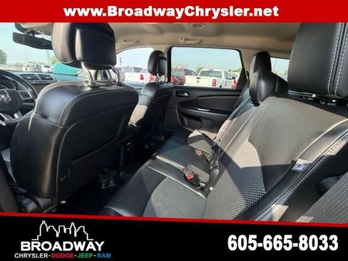 Used 2017 Dodge Journey Crossroad w/ Rear Seat Video Group I AWD/4WD image 13